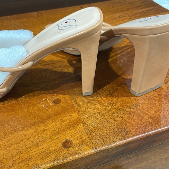 Cute heels - Picture 6 of 12